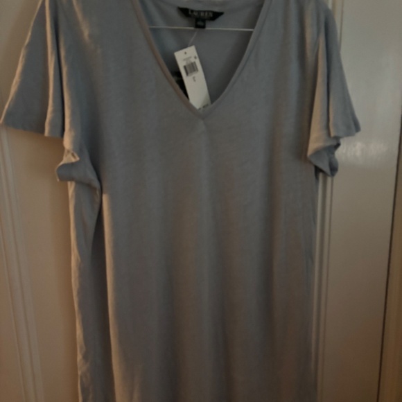 NWT, Lauren by Ralph Lauren, size large, V neck top with butterfly sleeves - Picture 4 of 4